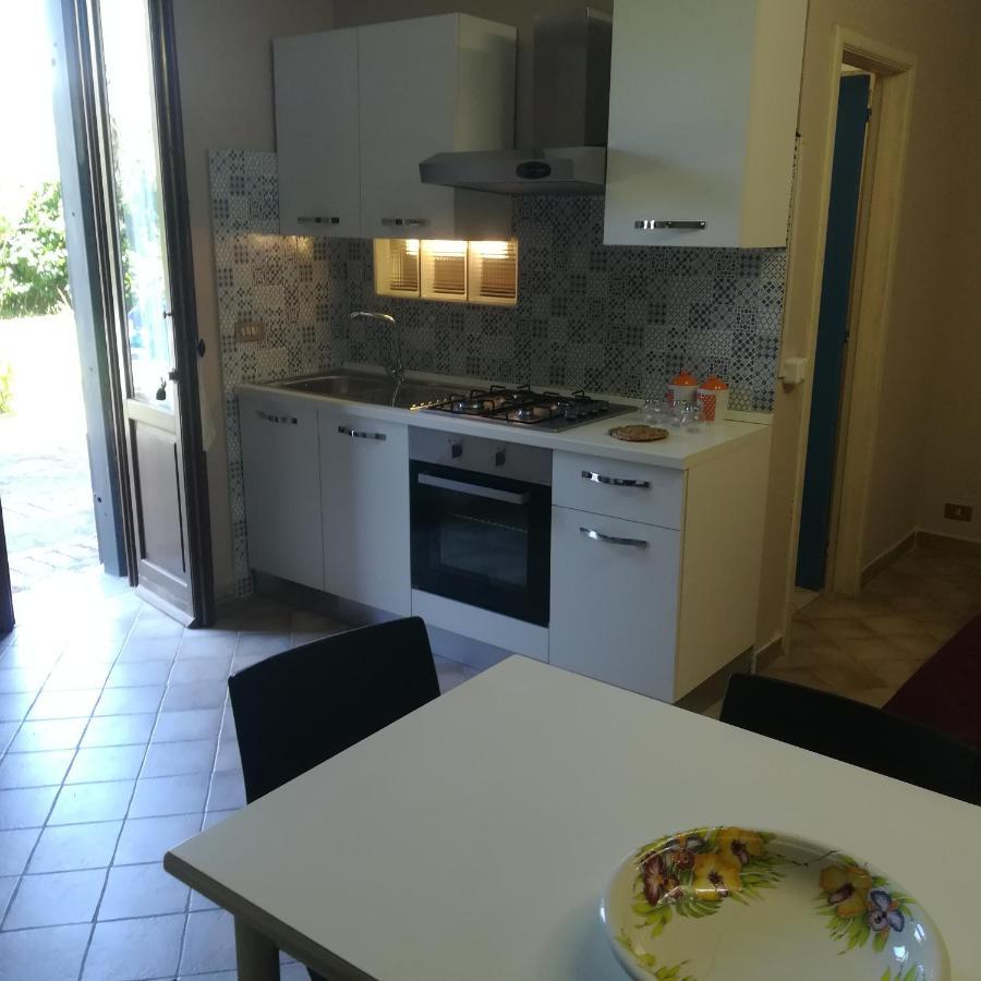 Вилла Casa Marilu Санта-Мария-ди-Кастеллабате Экстерьер фото